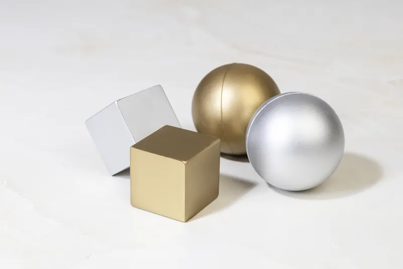 Metálfényű stresszlabda – Cubix Shine, arany